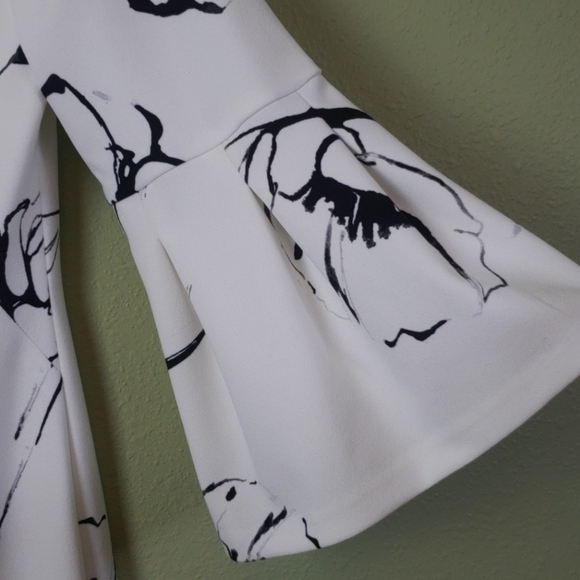 Ralph Lauren Bell Sleeved Sheath - Picture 4 of 8